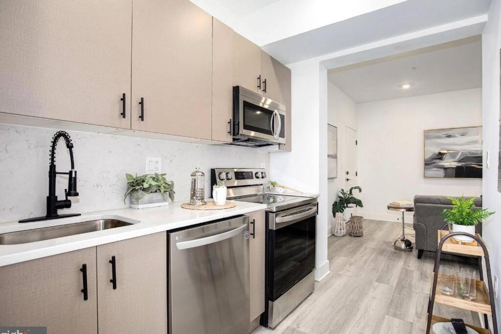 Amazing Capital Hill Apt , Step Away Gym, Shopping 华盛顿哥伦比亚 外观 照片